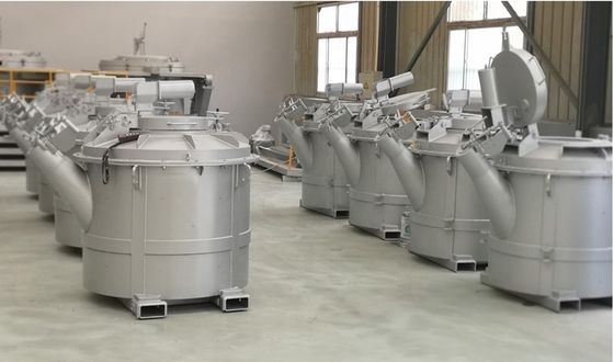 Temperatur von geschmolzenem Aluminium in Transportpfannen: Pfannenlippe mit Stahl verstärkt für optimale Gießkontrolle