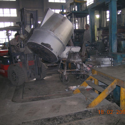 Glatte Oberflächenveredelung Schmelz-Aluminium-Übertragungs-Löffel für industrielle Anwendungen