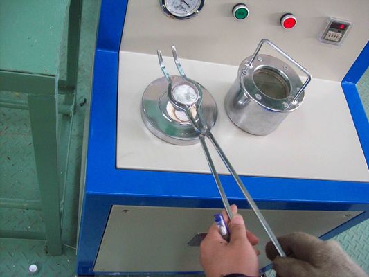 0-100% H2 Measurement Range Hydrogen Analyzer Systems Automatic Or Manual Calibration for Industrial Applications